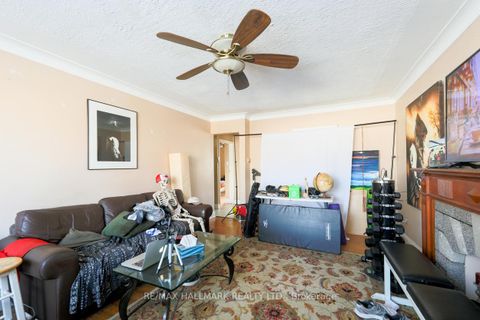 Photo 2 at 59 Highview Avenue, Cliffside, Toronto