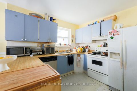 Photo 3 at 59 Highview Avenue, Cliffside, Toronto