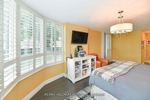 Photo 18 at 105 - 333 Clark Avenue, Yorkhill, Vaughan