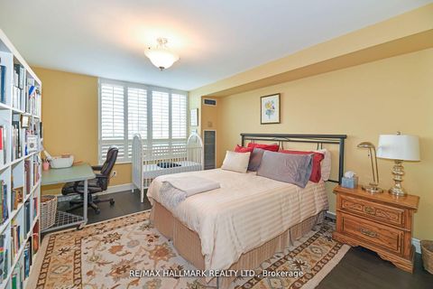 Photo 24 at 105 - 333 Clark Avenue, Yorkhill, Vaughan