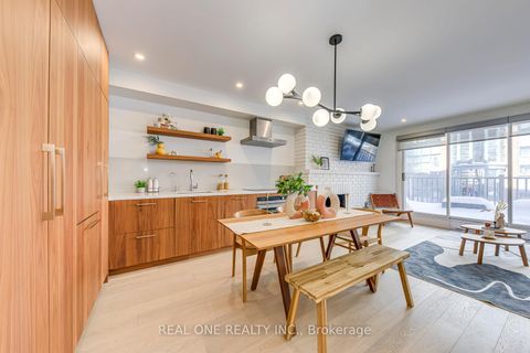 Photo 11 at 40 Irwin Avenue, Bay Street Corridor, Toronto