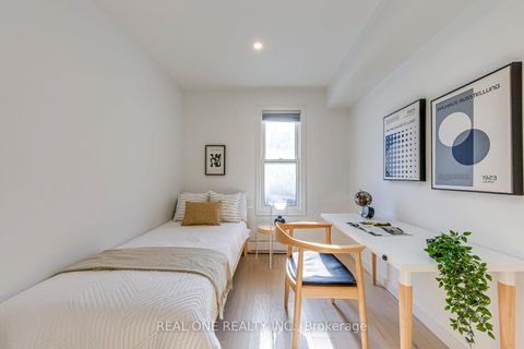 Photo 19 at 40 Irwin Avenue, Bay Street Corridor, Toronto