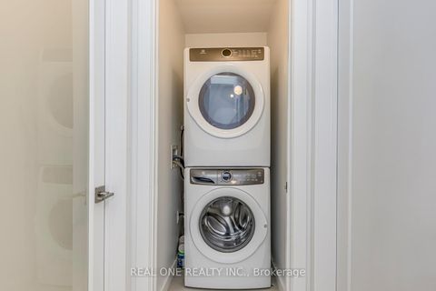 Photo 35 at 40 Irwin Avenue, Bay Street Corridor, Toronto