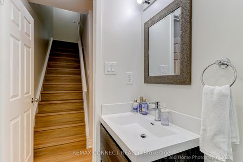 Photo 12 at 70 - 441 Military Trail, Morningside, Toronto