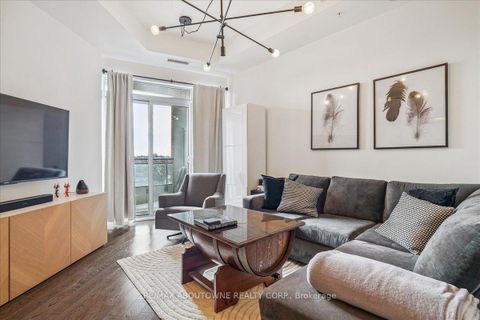 Photo 10 at 701 - 23 Glebe Road W, Eglinton, Toronto