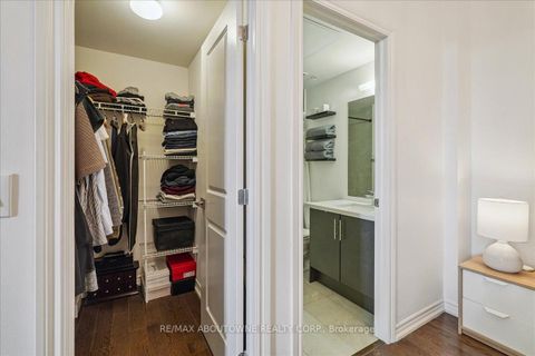 Photo 19 at 701 - 23 Glebe Road W, Eglinton, Toronto