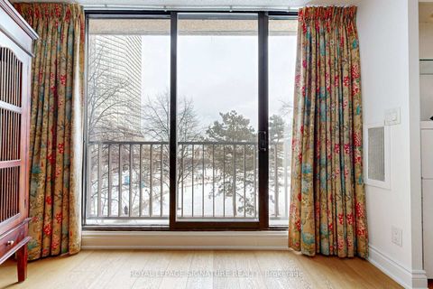 Photo 8 at 410/204 - 33 Harbour Square, Waterfront Communities C1, Toronto