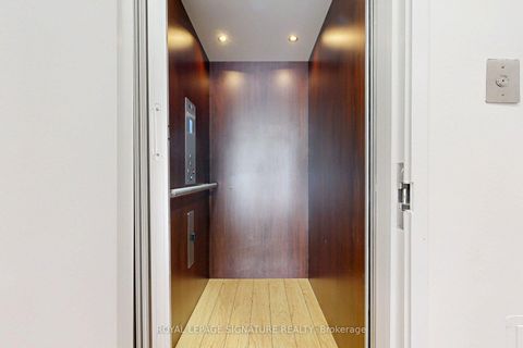 Photo 27 at 410/204 - 33 Harbour Square, Waterfront Communities C1, Toronto