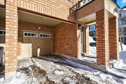 Photo 6 at 258 - 32 Foal Path S, Windfields, Oshawa