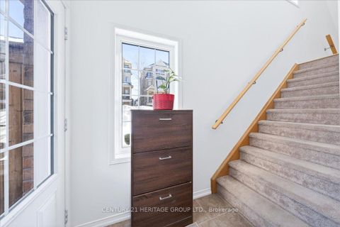 Photo 11 at 258 - 32 Foal Path S, Windfields, Oshawa