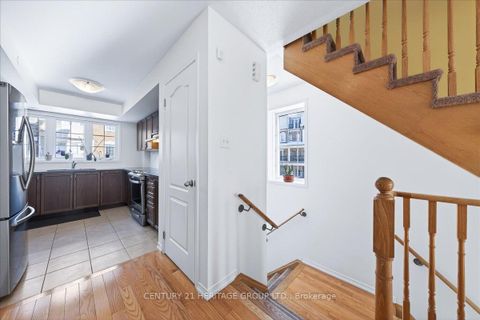 Photo 12 at 258 - 32 Foal Path S, Windfields, Oshawa