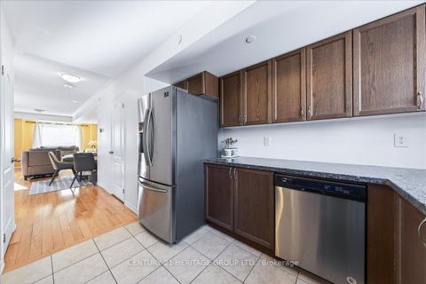 Photo 15 at 258 - 32 Foal Path S, Windfields, Oshawa