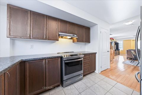 Photo 16 at 258 - 32 Foal Path S, Windfields, Oshawa