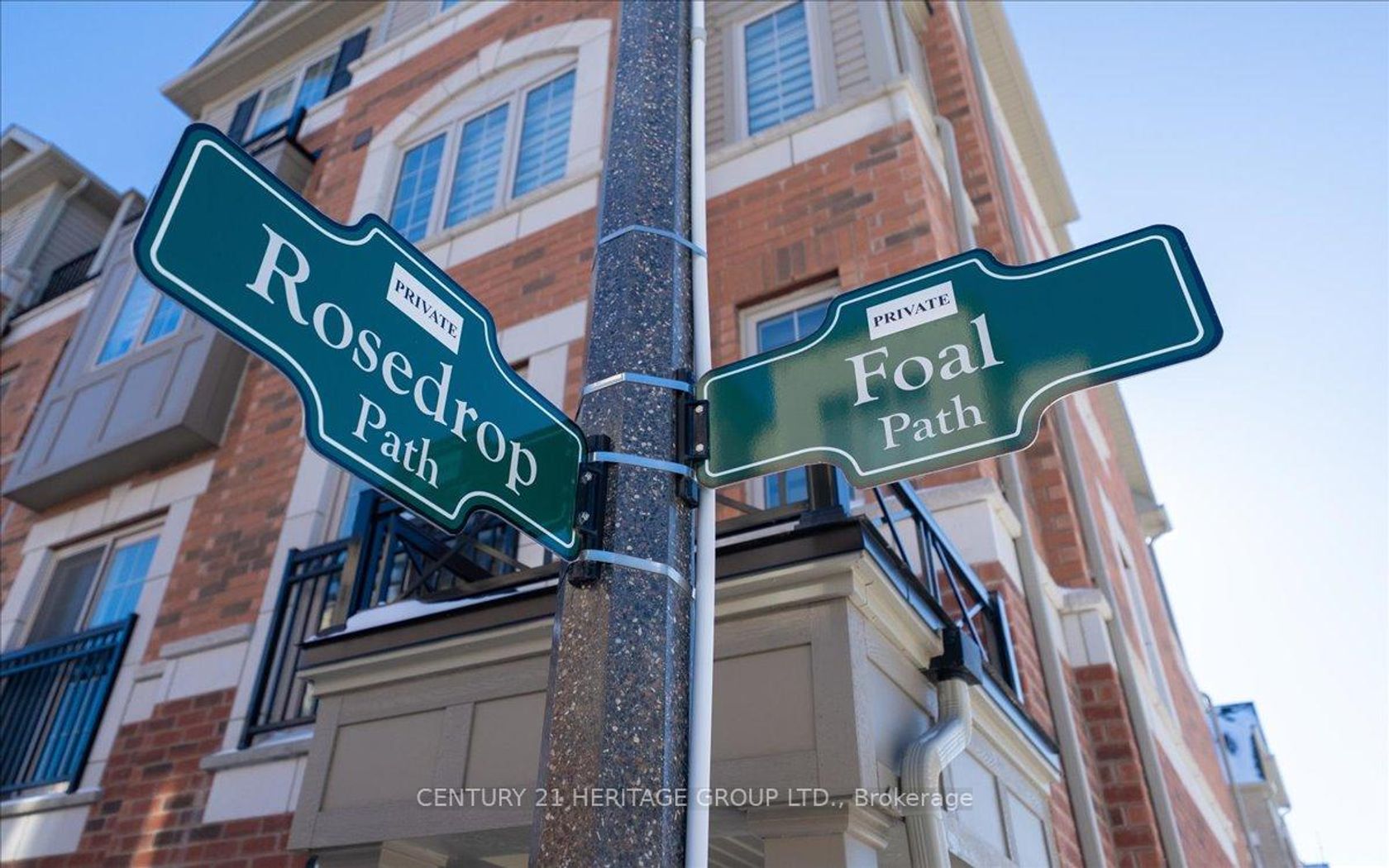 258 - 32 Foal Path S, Windfields, Oshawa 