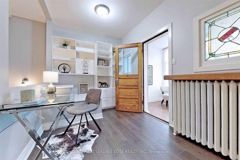 Photo 18 at 233 BORDEN Street, University, Toronto