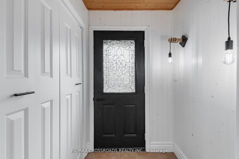 Photo 3 at 324 Tampa Drive, Keswick South, Georgina