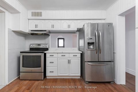 Photo 10 at 324 Tampa Drive, Keswick South, Georgina