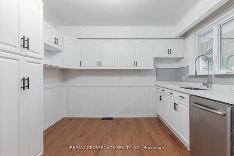 Photo 11 at 324 Tampa Drive, Keswick South, Georgina