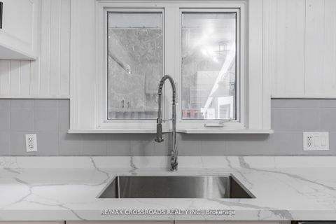 Photo 13 at 324 Tampa Drive, Keswick South, Georgina