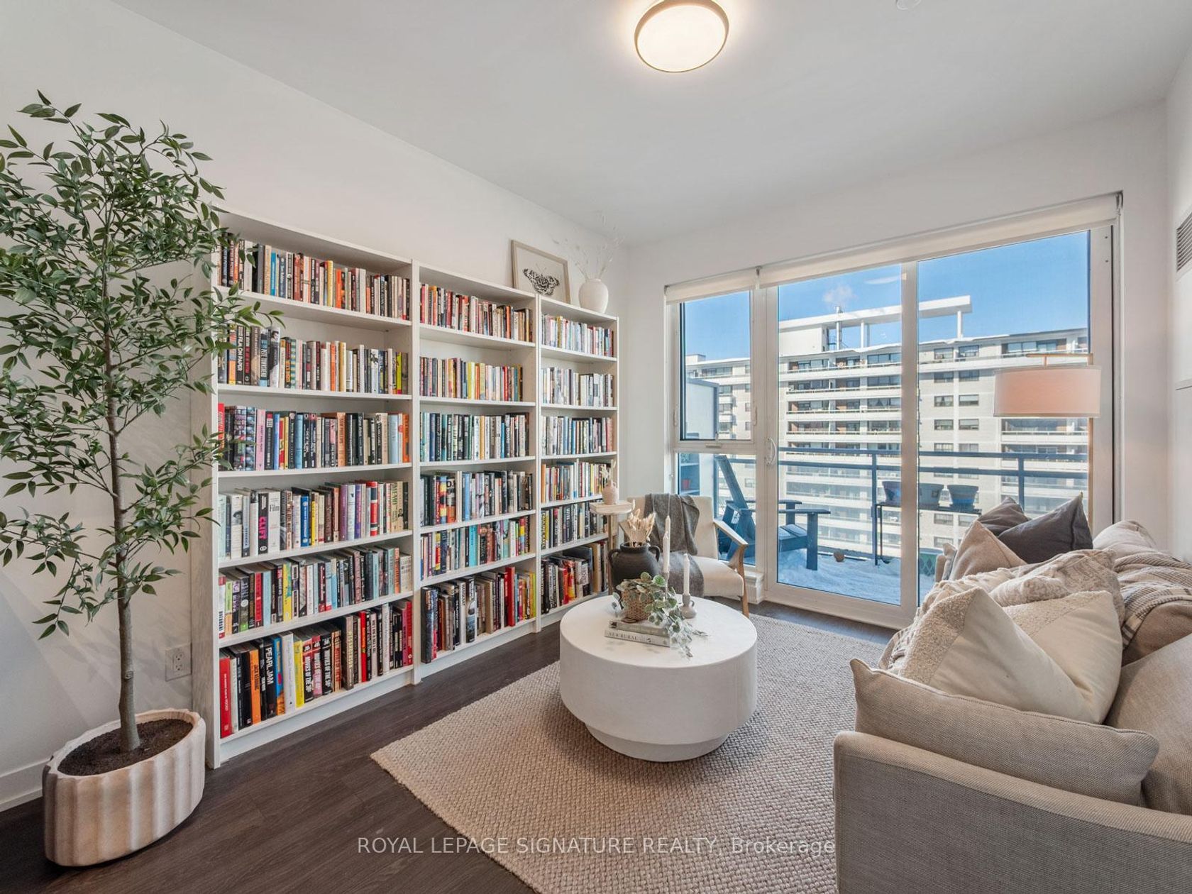 1201 - 1830 Bloor Street W, High Park North, Toronto photo number 2