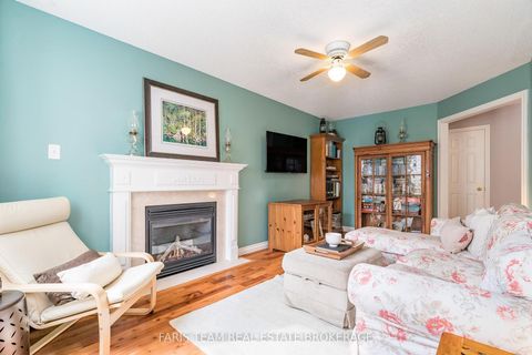 Photo 13 at 43 Dunnett Drive, Ardagh, Barrie