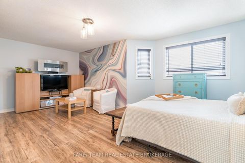 Photo 17 at 43 Dunnett Drive, Ardagh, Barrie