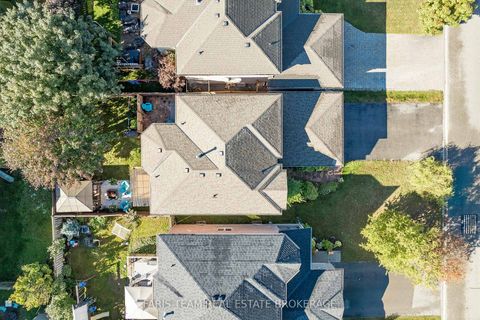 Photo 44 at 43 Dunnett Drive, Ardagh, Barrie