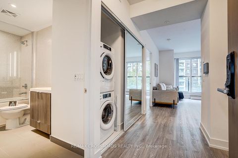 Photo 11 at 219 - 585 Bloor Street E, North St. James Town, Toronto