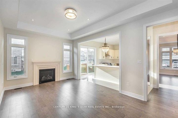 Photo 2 at 102 Giardina Crescent, Bayview Hill, Richmond Hill