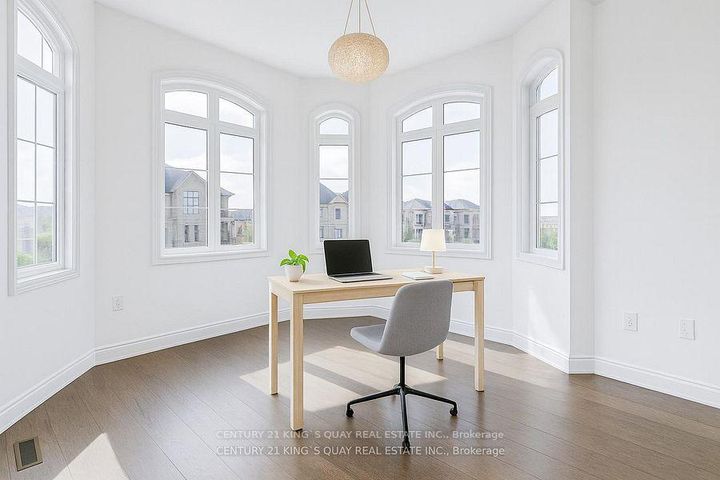 Photo 7 at 102 Giardina Crescent, Bayview Hill, Richmond Hill