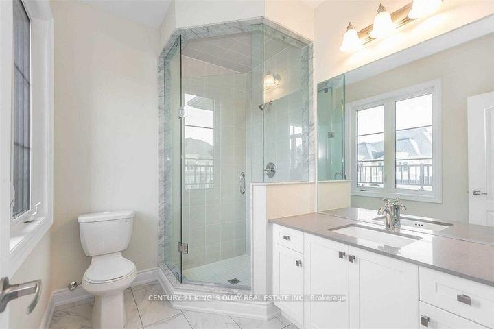 Photo 17 at 102 Giardina Crescent, Bayview Hill, Richmond Hill