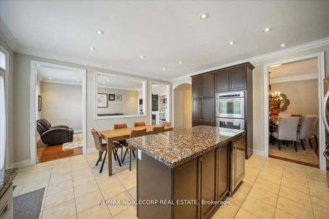 Photo 11 at 27 Gorman Avenue, Vellore Village, Vaughan
