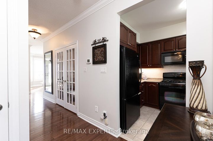 Photo 19 at 34 Laurentide Crescent, Vales of Castlemore North, Brampton