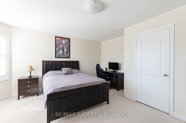 Photo 26 at 34 Laurentide Crescent, Vales of Castlemore North, Brampton