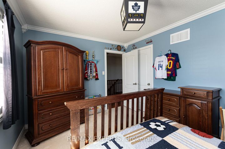 Photo 29 at 34 Laurentide Crescent, Vales of Castlemore North, Brampton