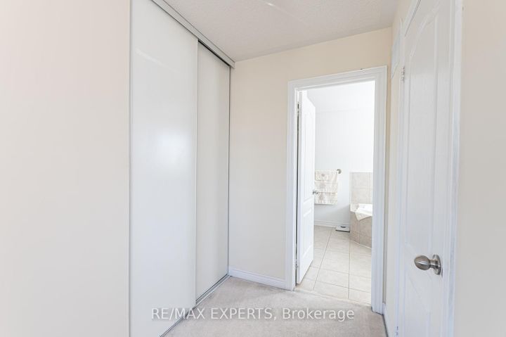 Photo 36 at 34 Laurentide Crescent, Vales of Castlemore North, Brampton