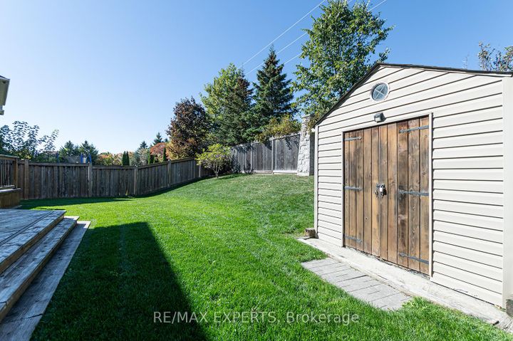 Photo 45 at 34 Laurentide Crescent, Vales of Castlemore North, Brampton