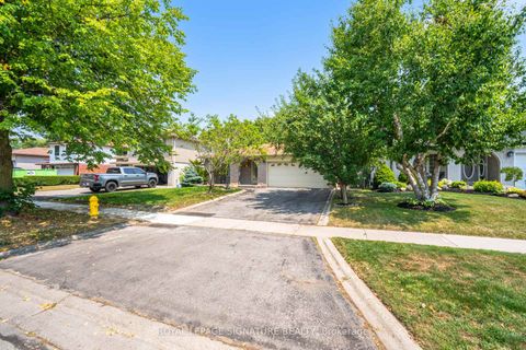 Photo 1 at 574 Antigua Crescent, Northglen, Oshawa