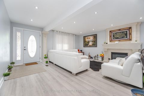 Photo 6 at 574 Antigua Crescent, Northglen, Oshawa