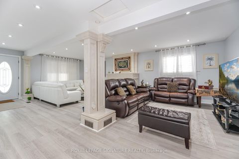 Photo 12 at 574 Antigua Crescent, Northglen, Oshawa