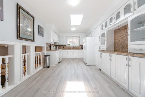 Photo 14 at 574 Antigua Crescent, Northglen, Oshawa