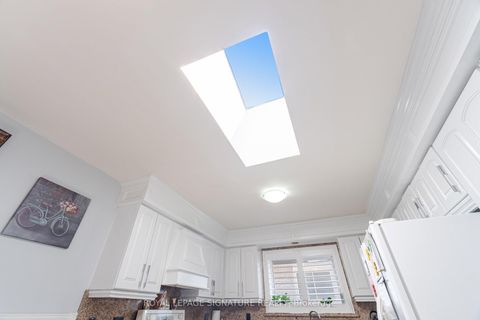 Photo 15 at 574 Antigua Crescent, Northglen, Oshawa