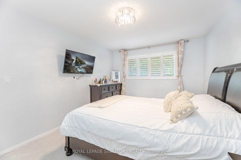 Photo 20 at 574 Antigua Crescent, Northglen, Oshawa