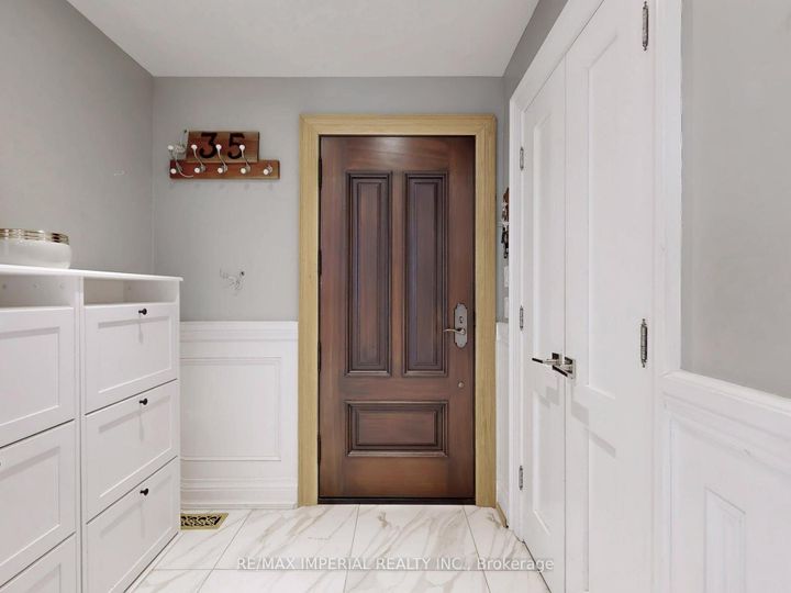 Photo 25 at 35 Waddington Crescent, Don Valley Village, Toronto