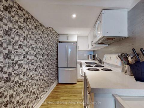 Photo 30 at 35 Waddington Crescent, Don Valley Village, Toronto