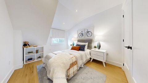 Photo 30 at 96 Summerhill Avenue, Moore Park, Toronto