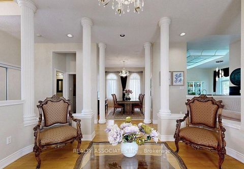 Photo 13 at 2 Lord Nelson Court, Rouge Woods, Richmond Hill