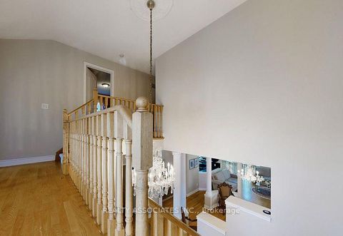 Photo 31 at 2 Lord Nelson Court, Rouge Woods, Richmond Hill