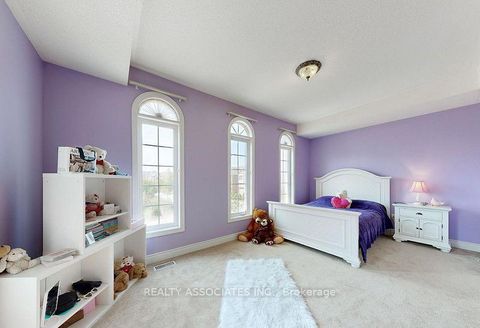 Photo 33 at 2 Lord Nelson Court, Rouge Woods, Richmond Hill