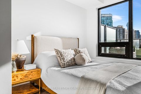 Photo 11 at 1307 - 4015 The Exchange, City Centre, Mississauga